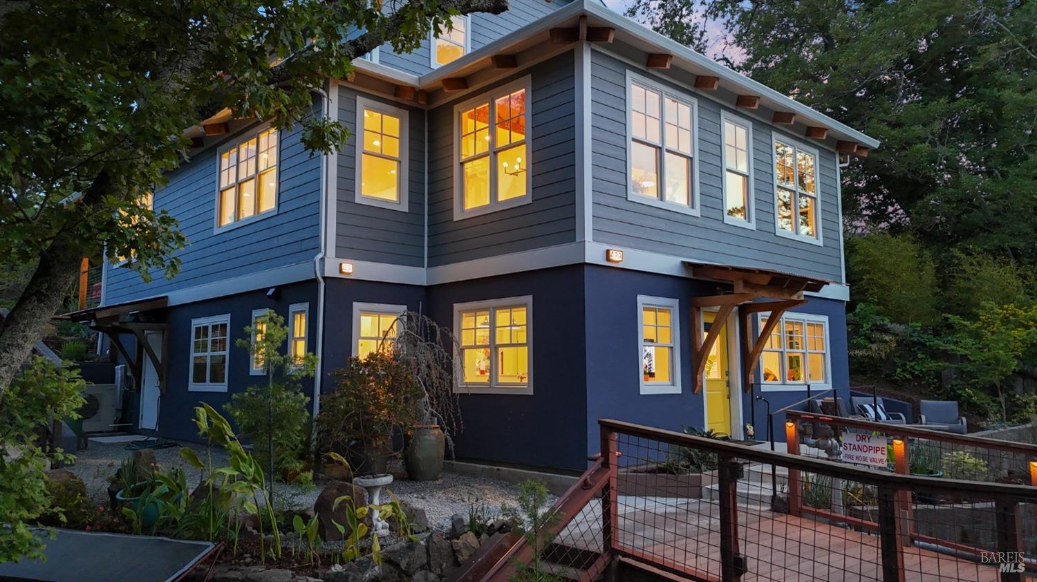 49 Cedar St