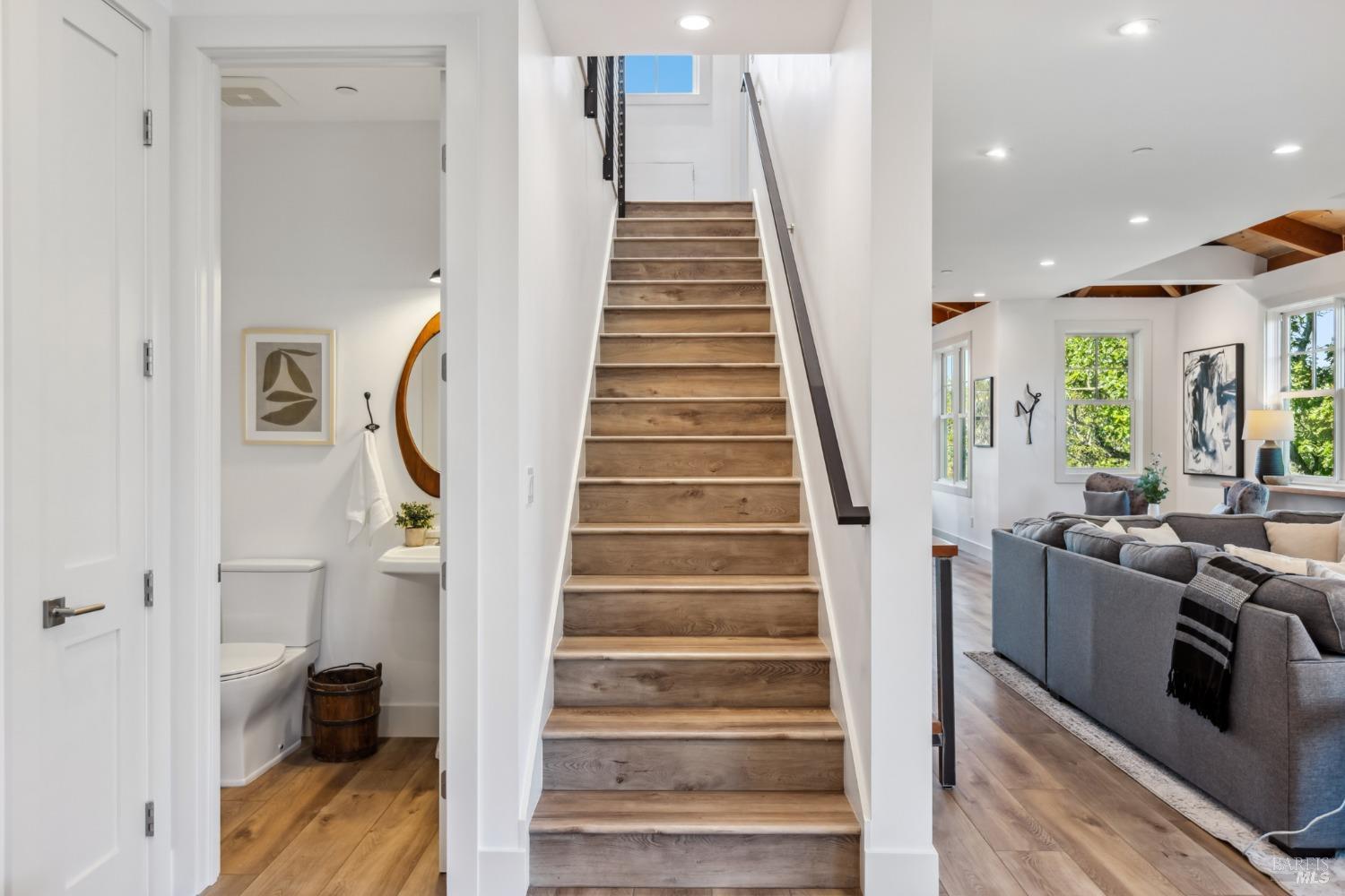 49 Cedar St