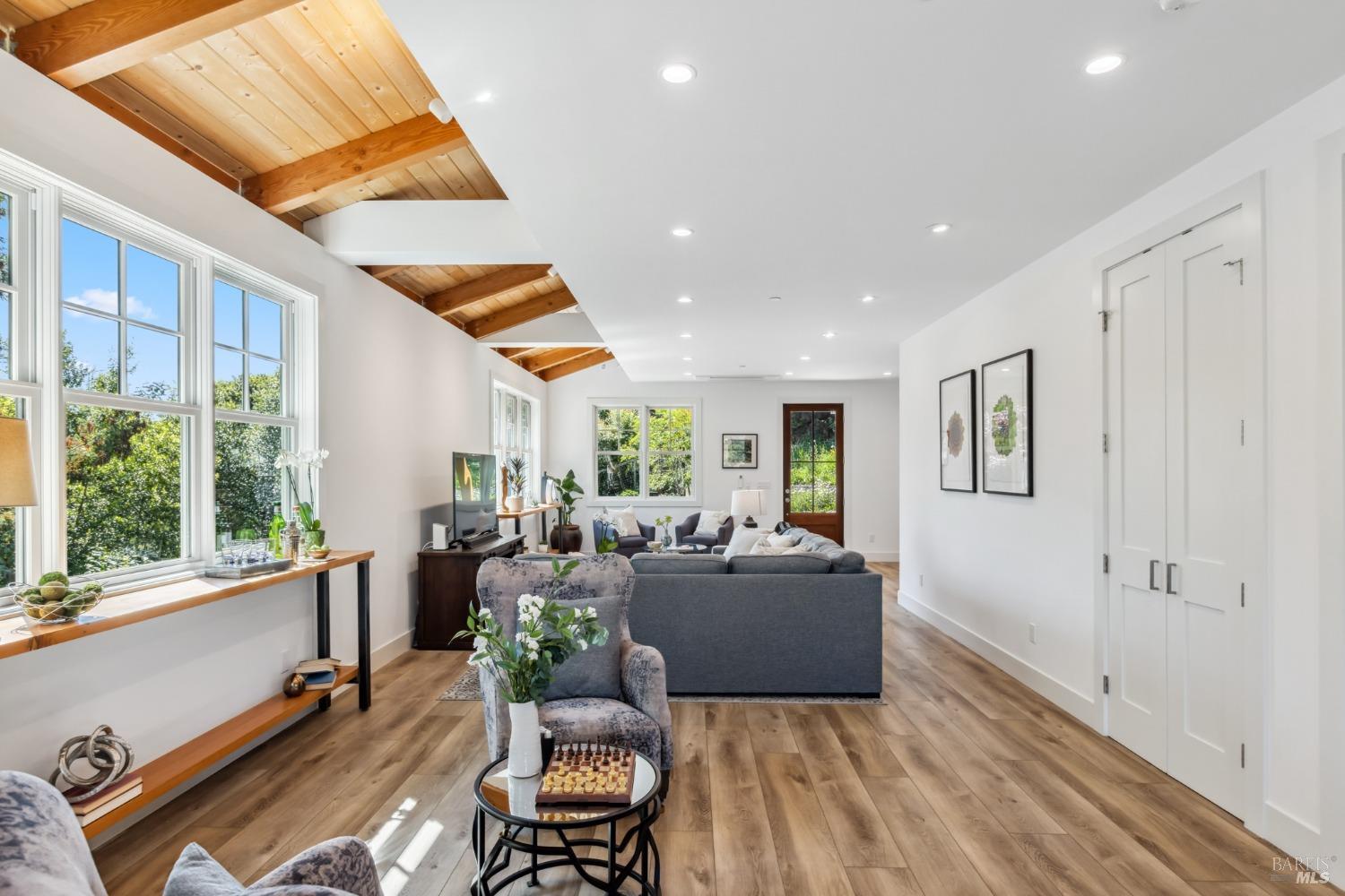 49 Cedar St