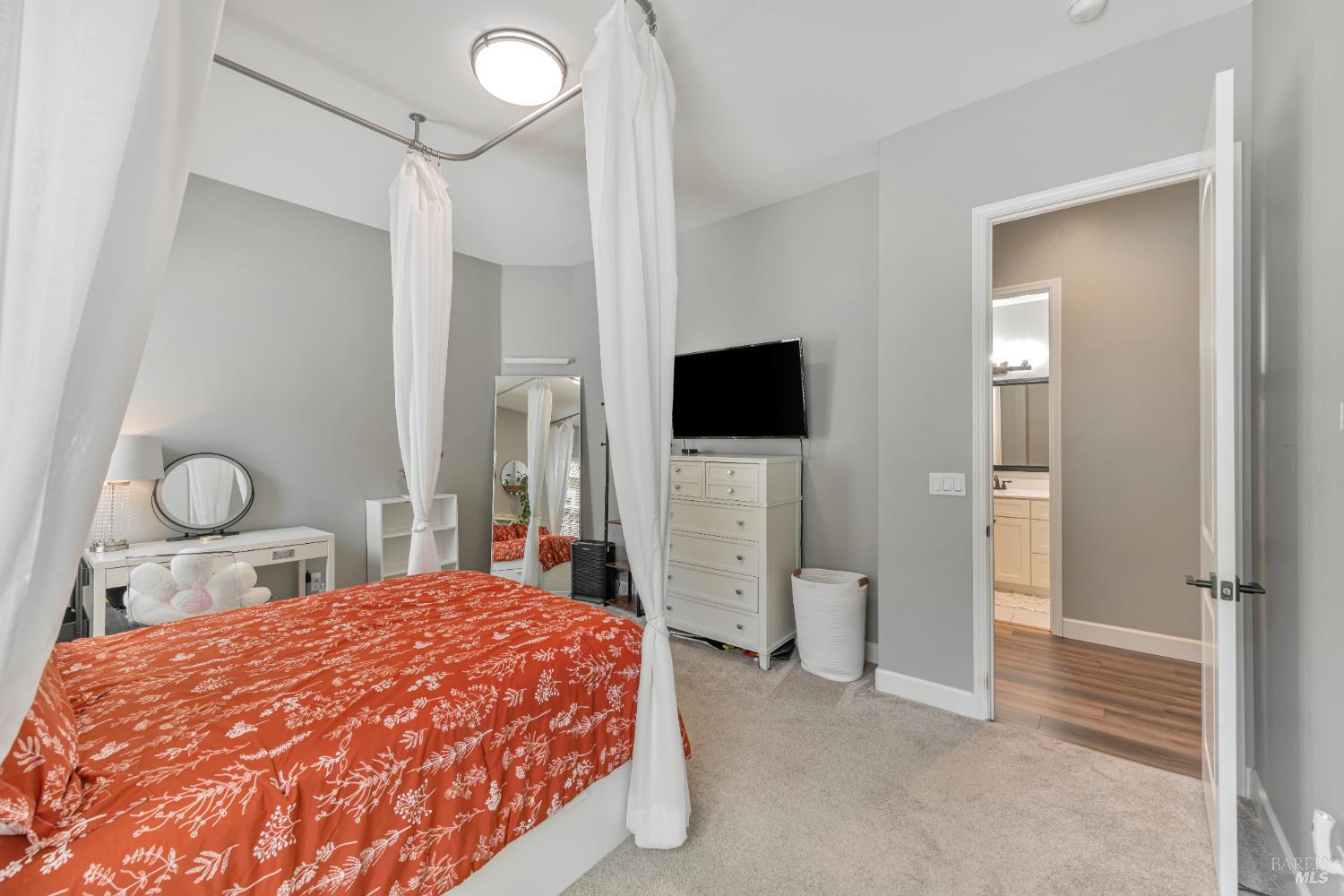 225 Darbster Pl
