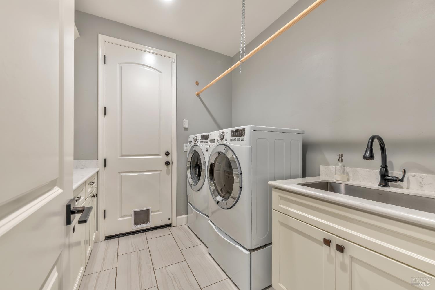 225 Darbster Pl