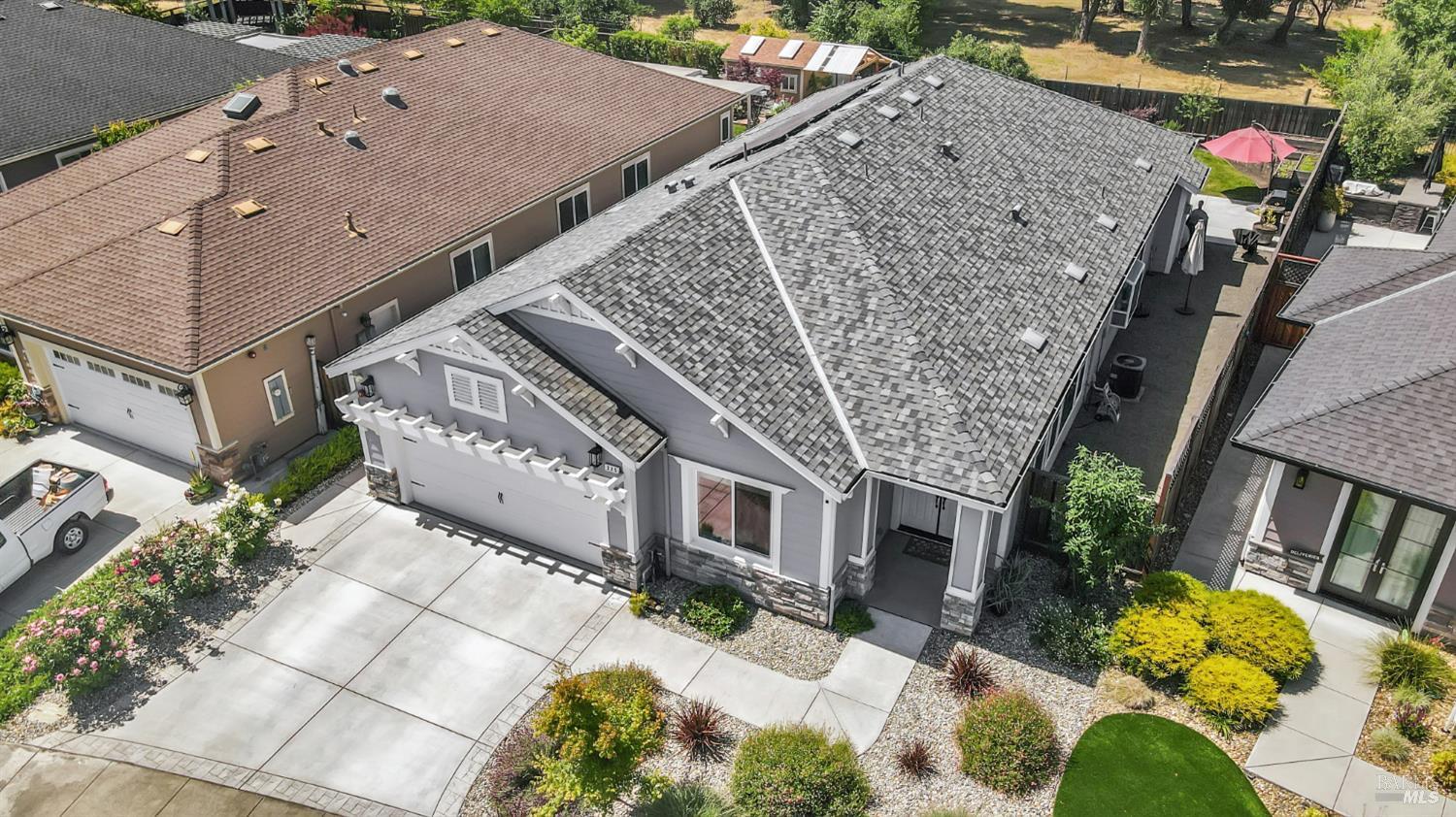225 Darbster Pl