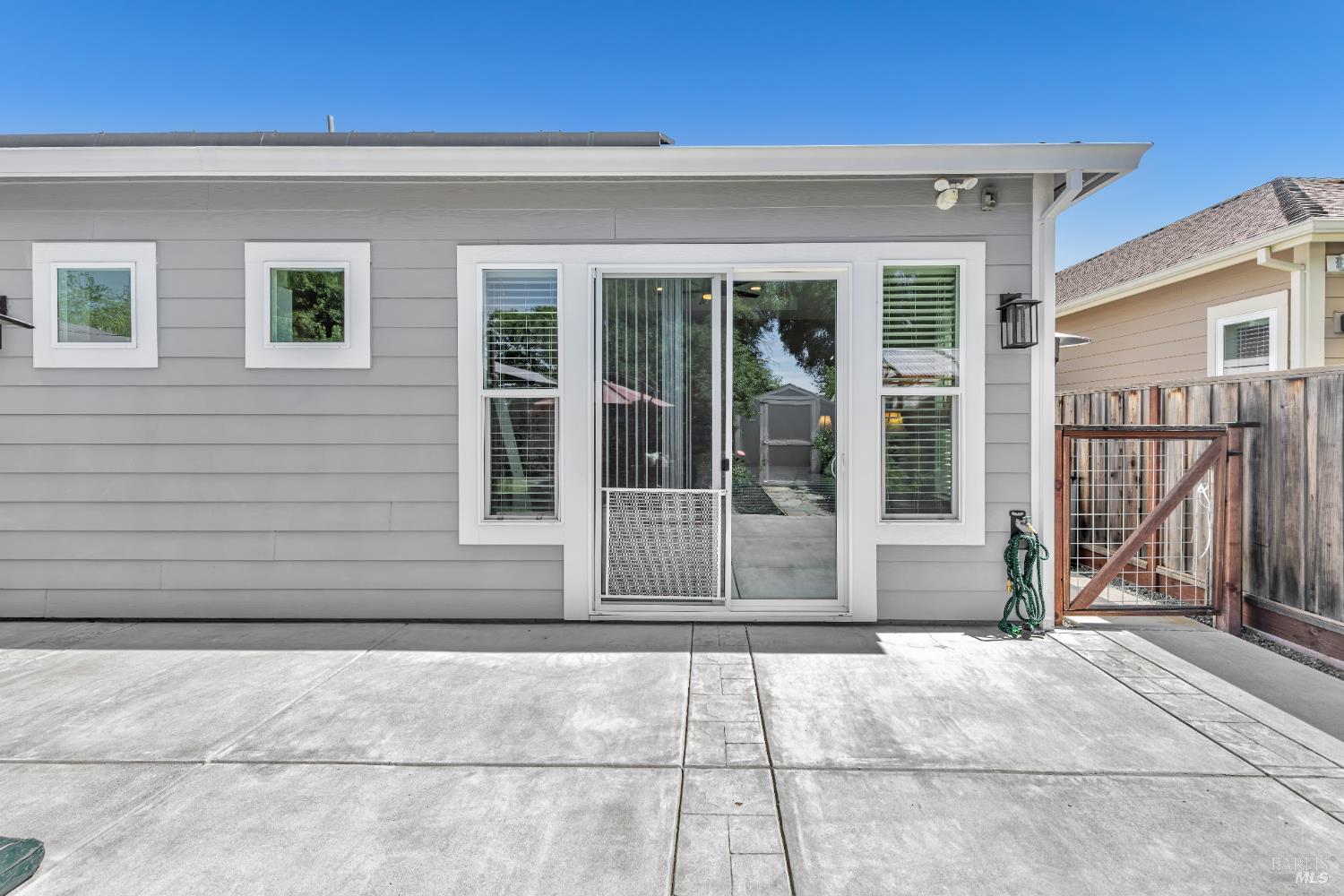 225 Darbster Pl