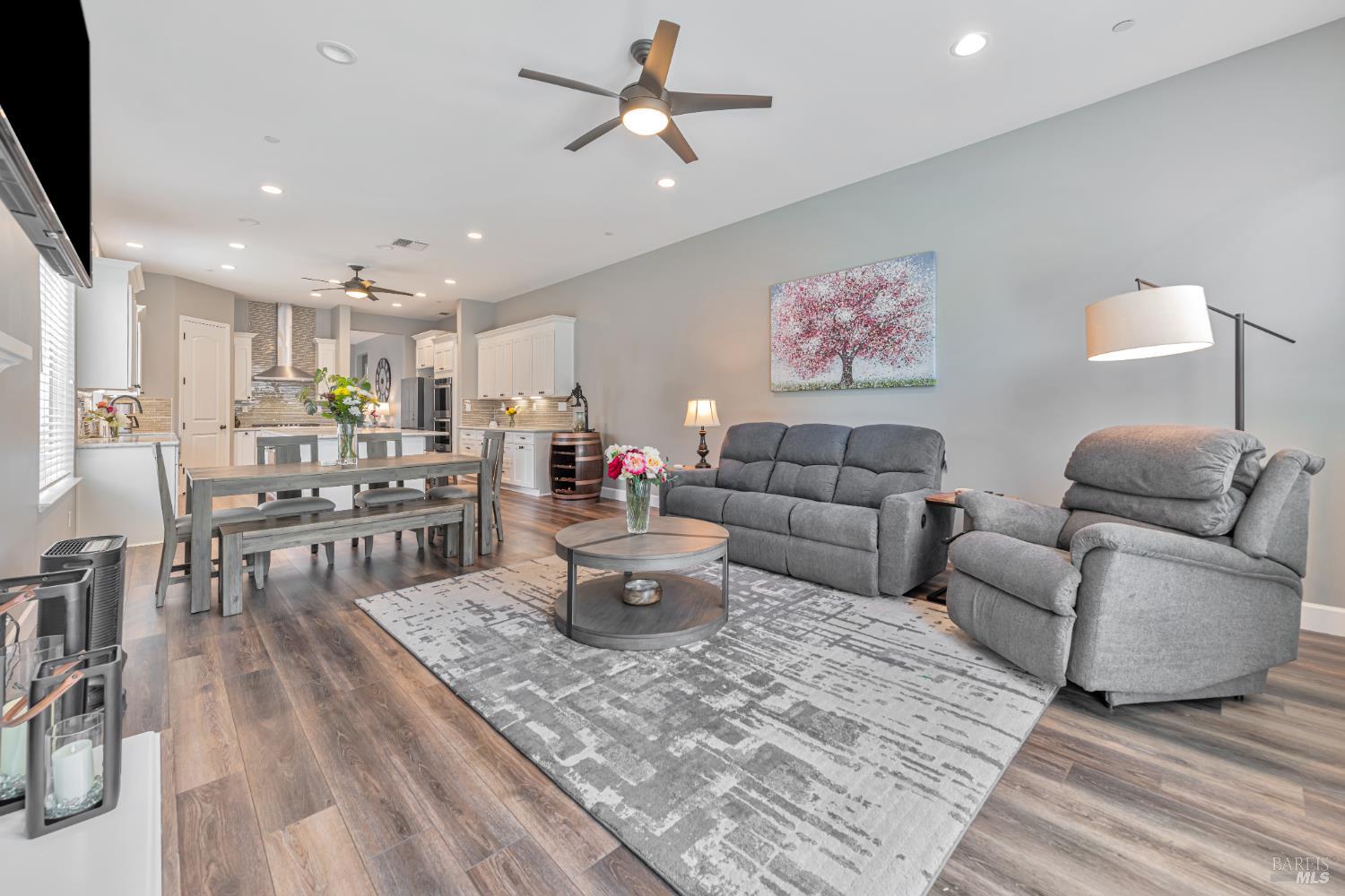 225 Darbster Pl