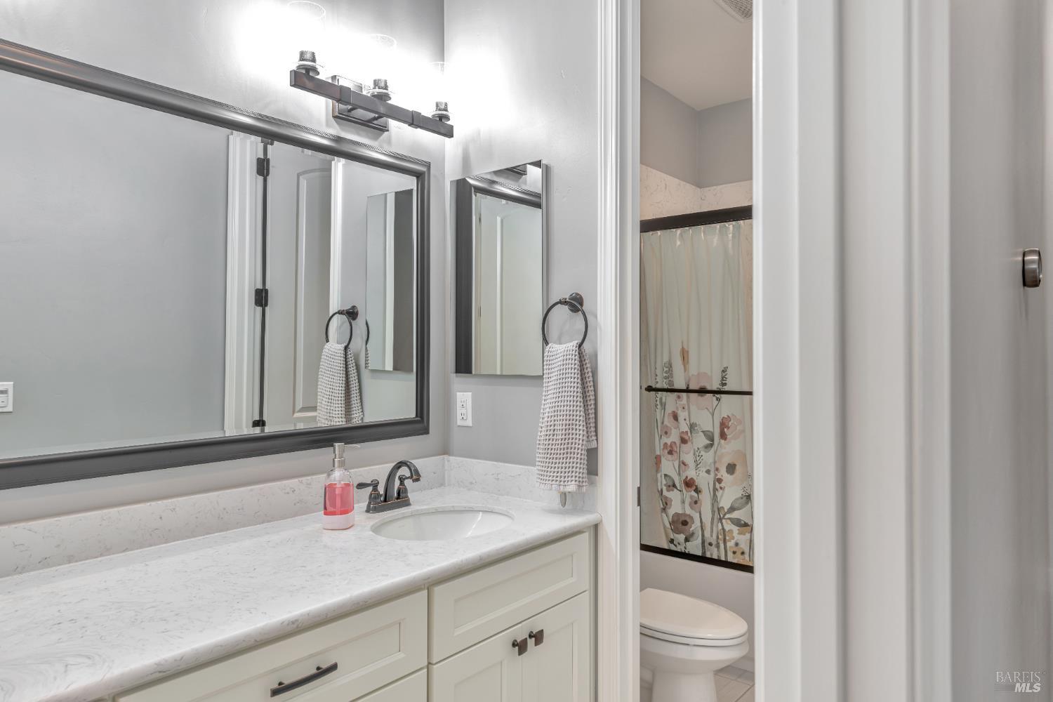 225 Darbster Pl