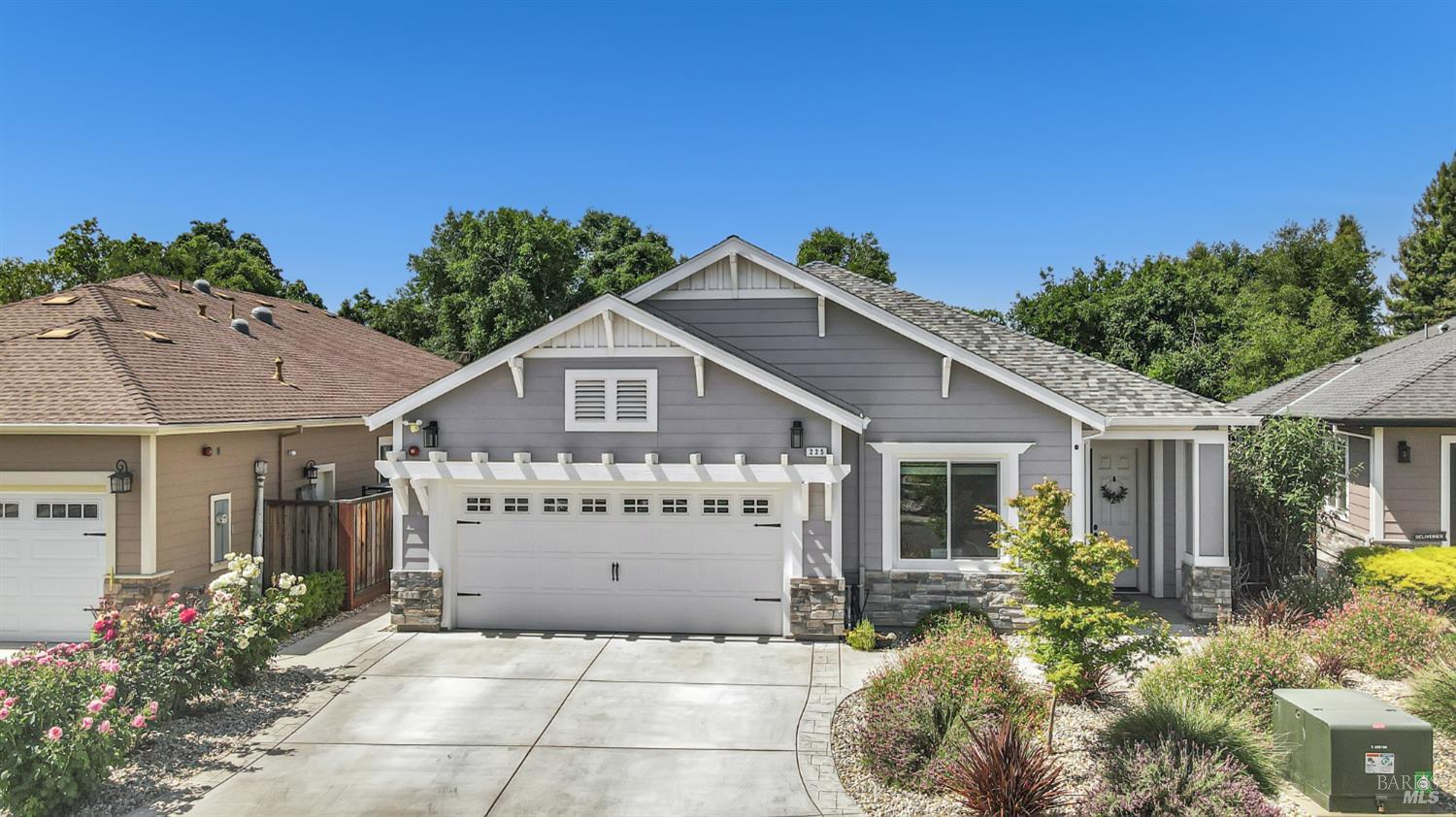 225 Darbster Pl