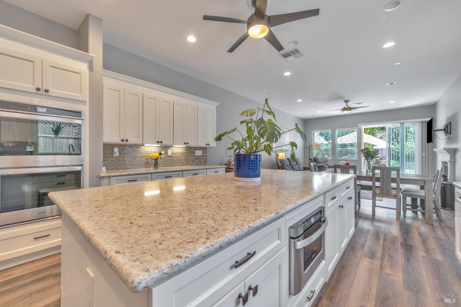 225 Darbster Pl