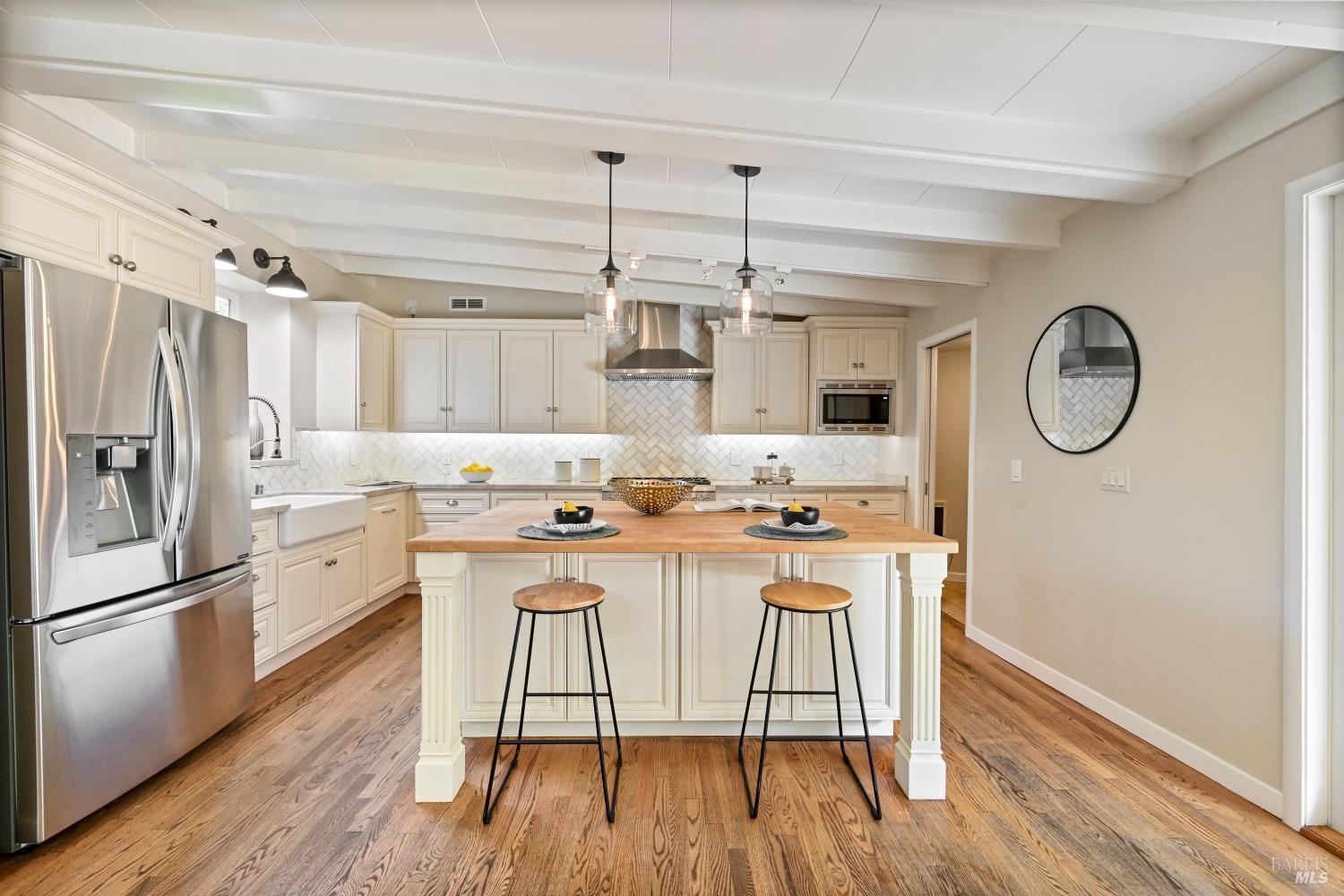 5 Greenfield Ct