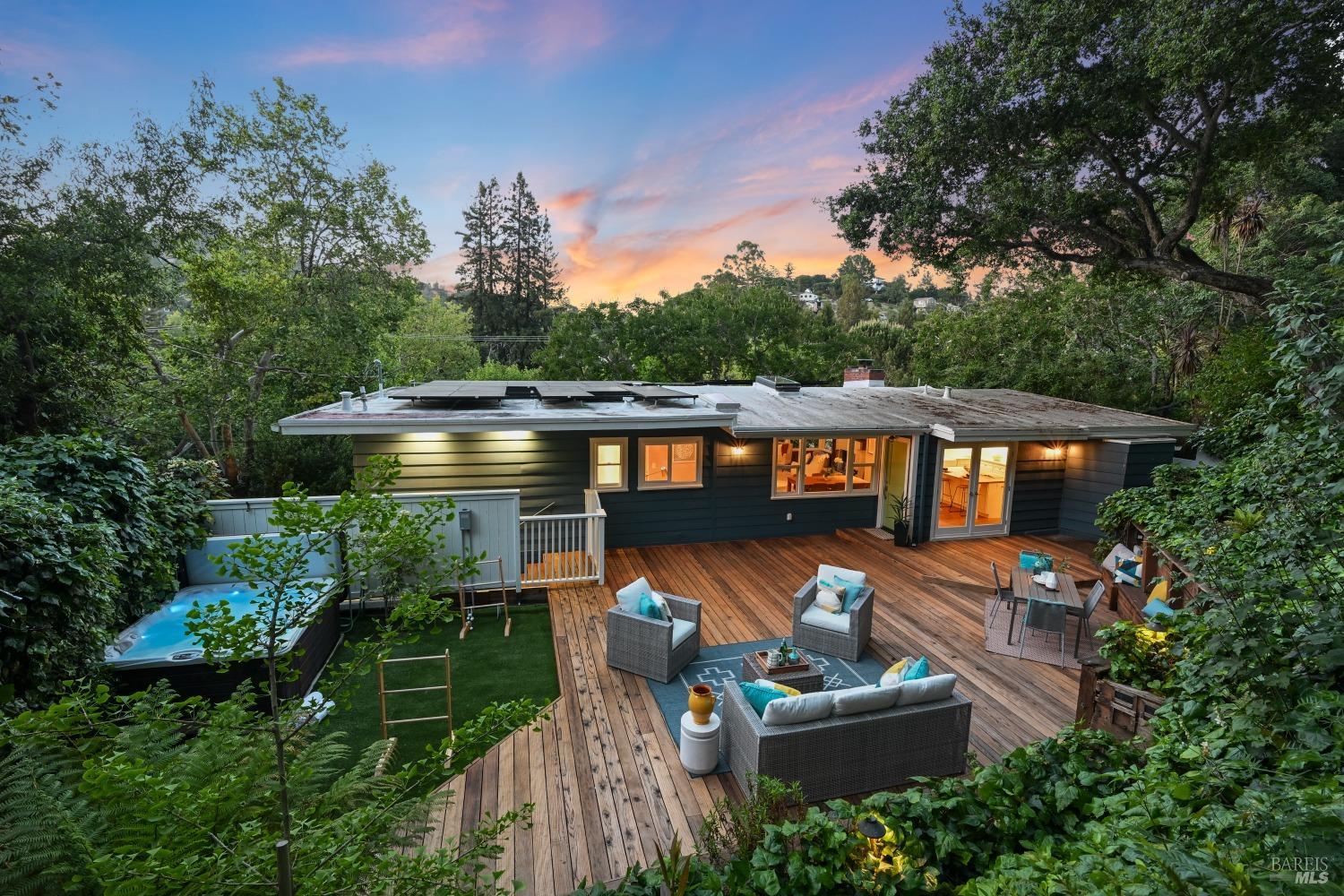 5 Greenfield Ct