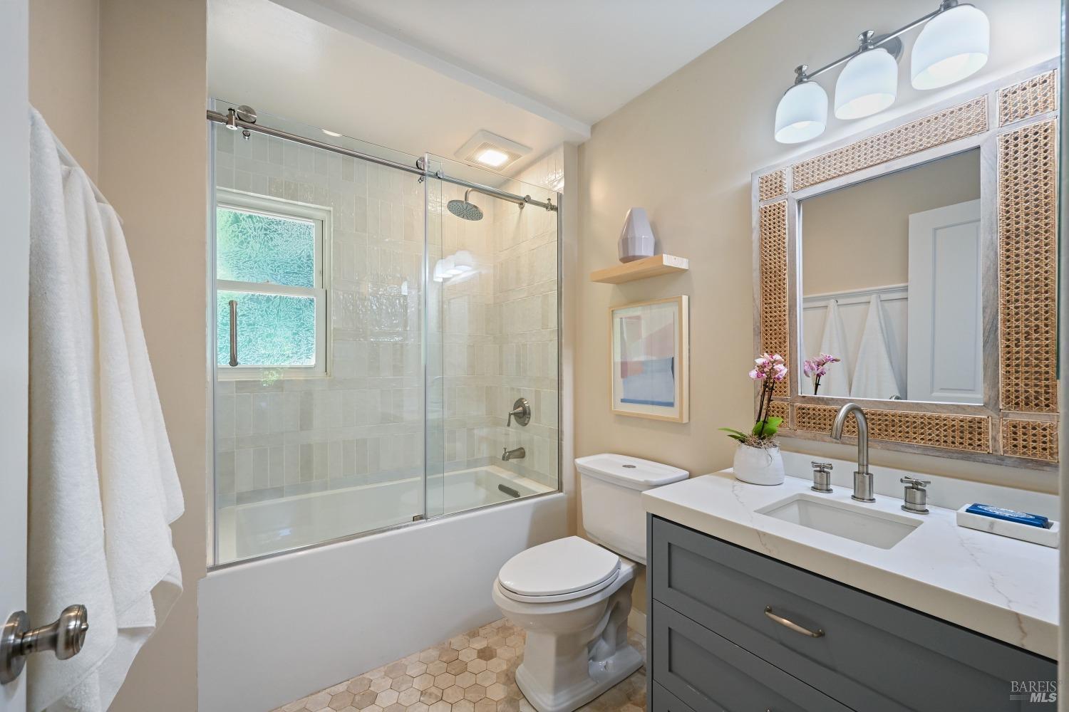 5 Greenfield Ct