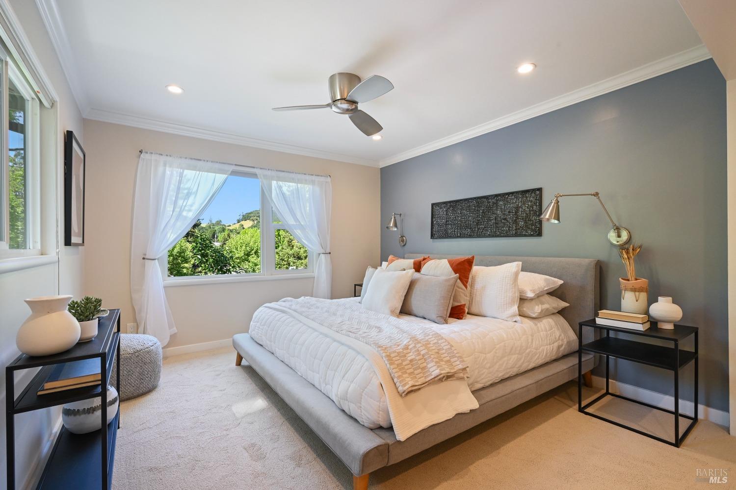 5 Greenfield Ct