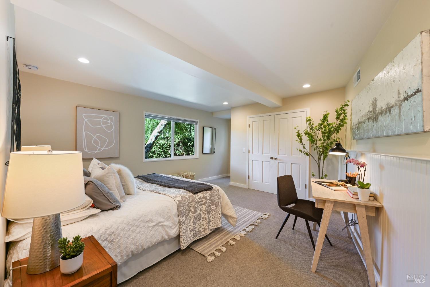 5 Greenfield Ct