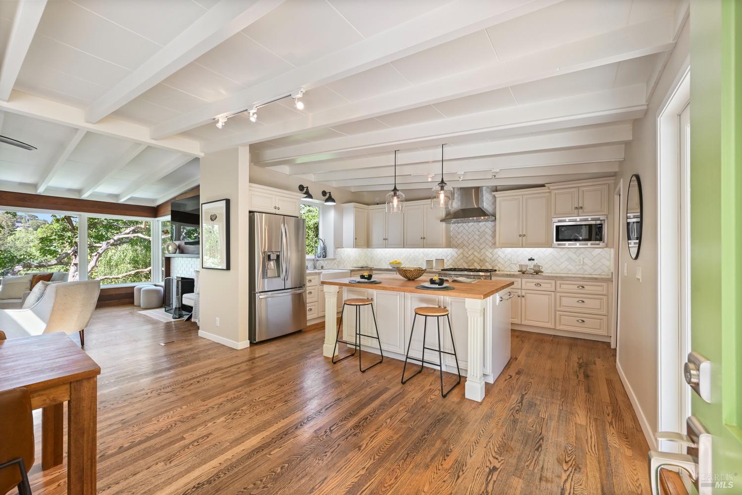 5 Greenfield Ct