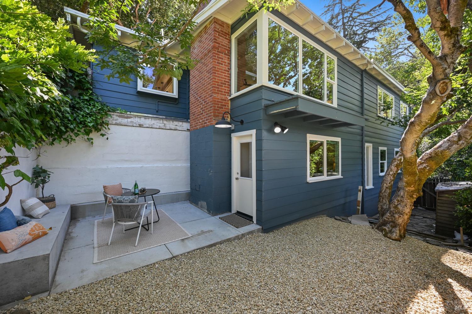 5 Greenfield Ct