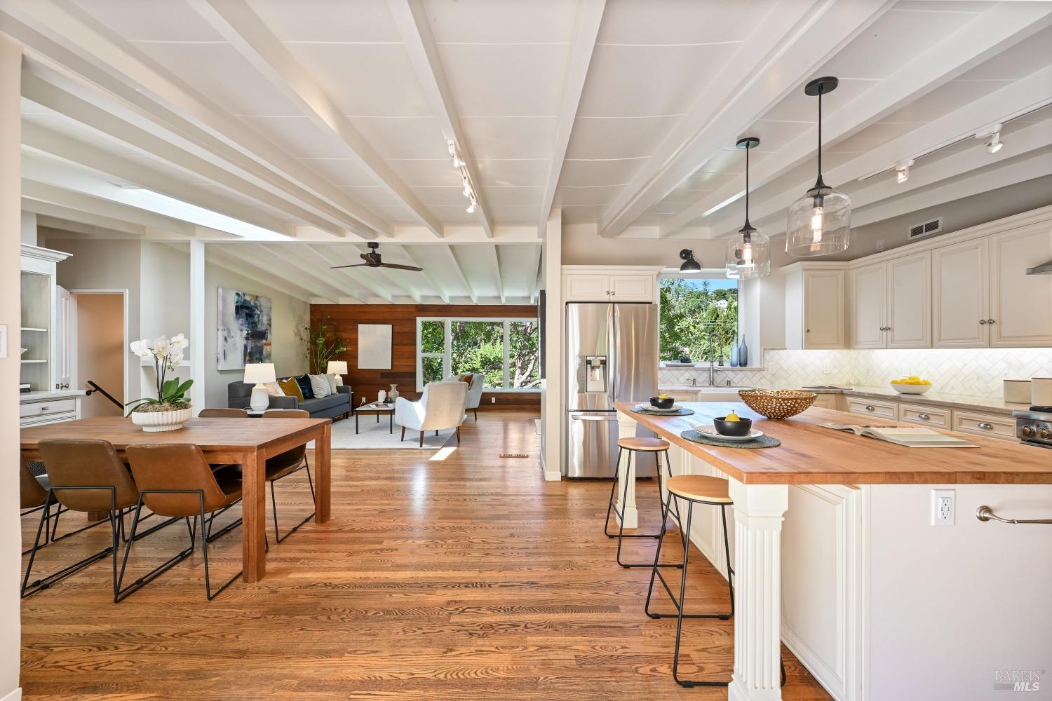 5 Greenfield Ct