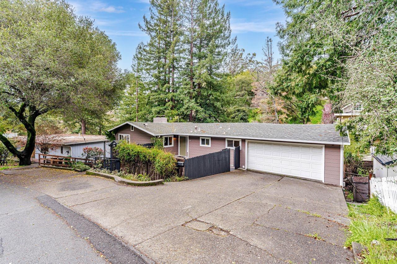 153 Willow Ave