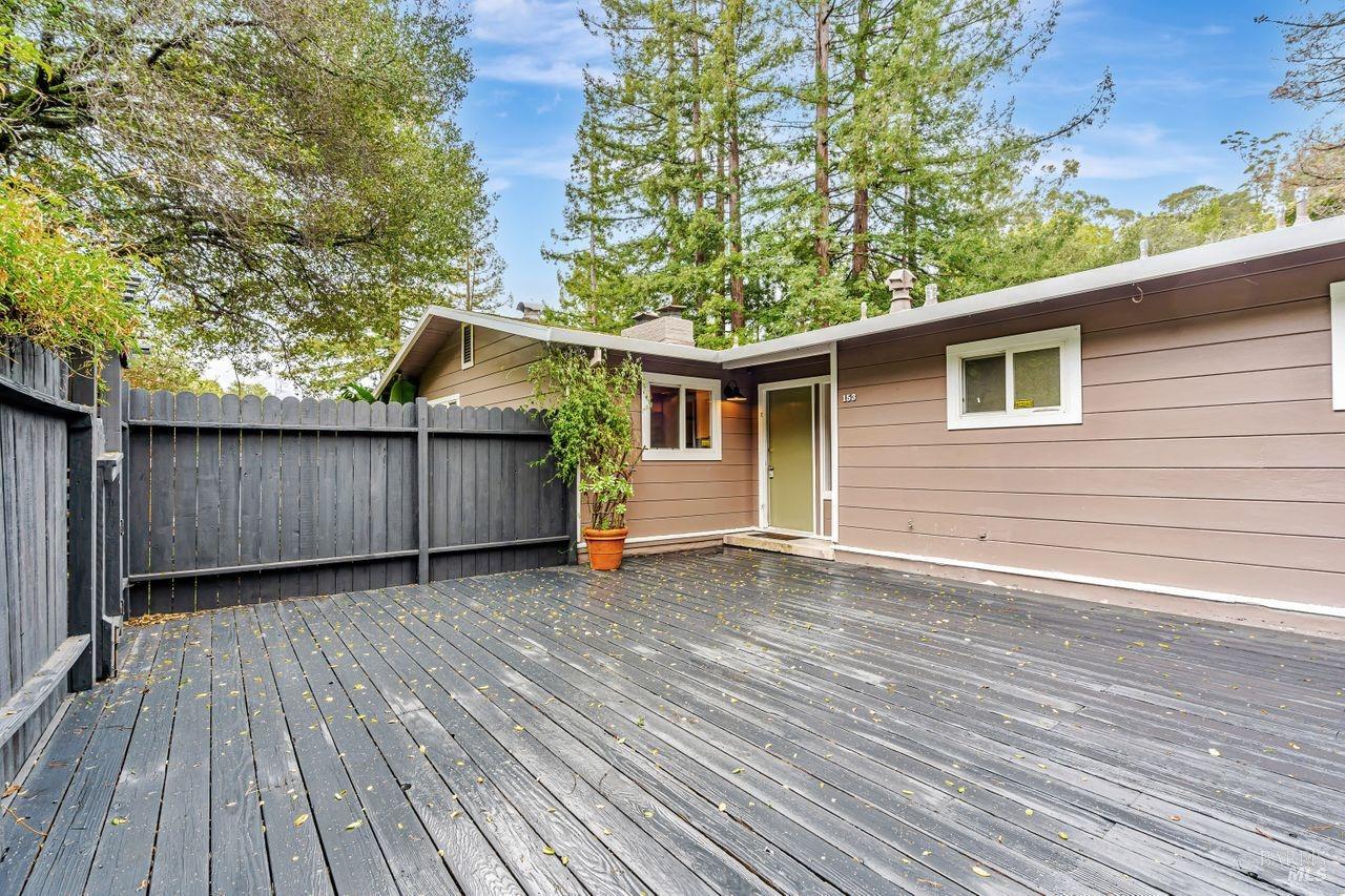 153 Willow Ave