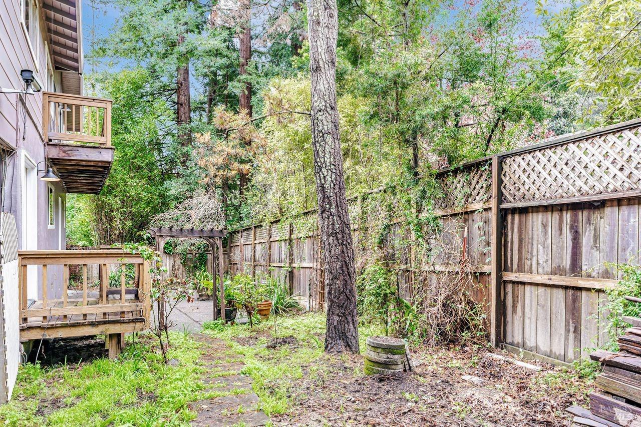 153 Willow Ave