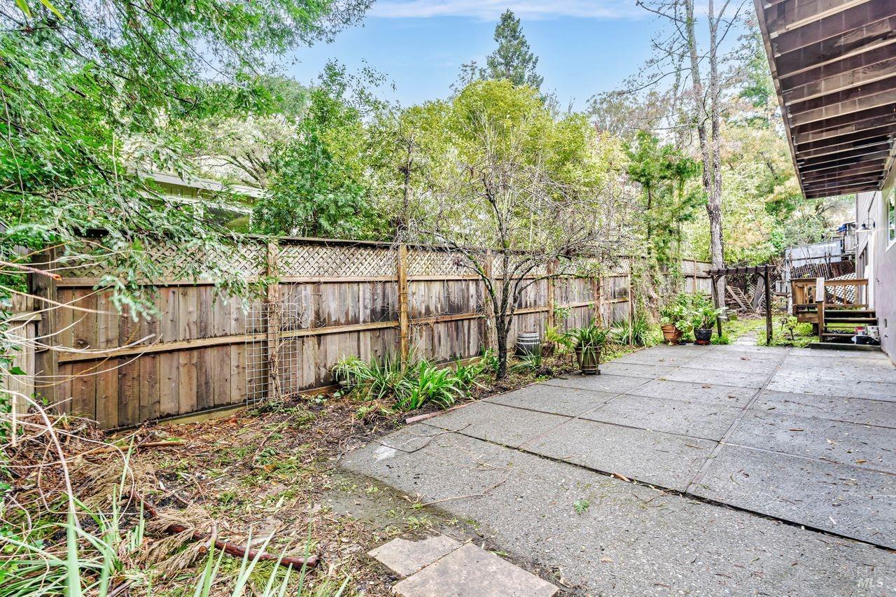 153 Willow Ave