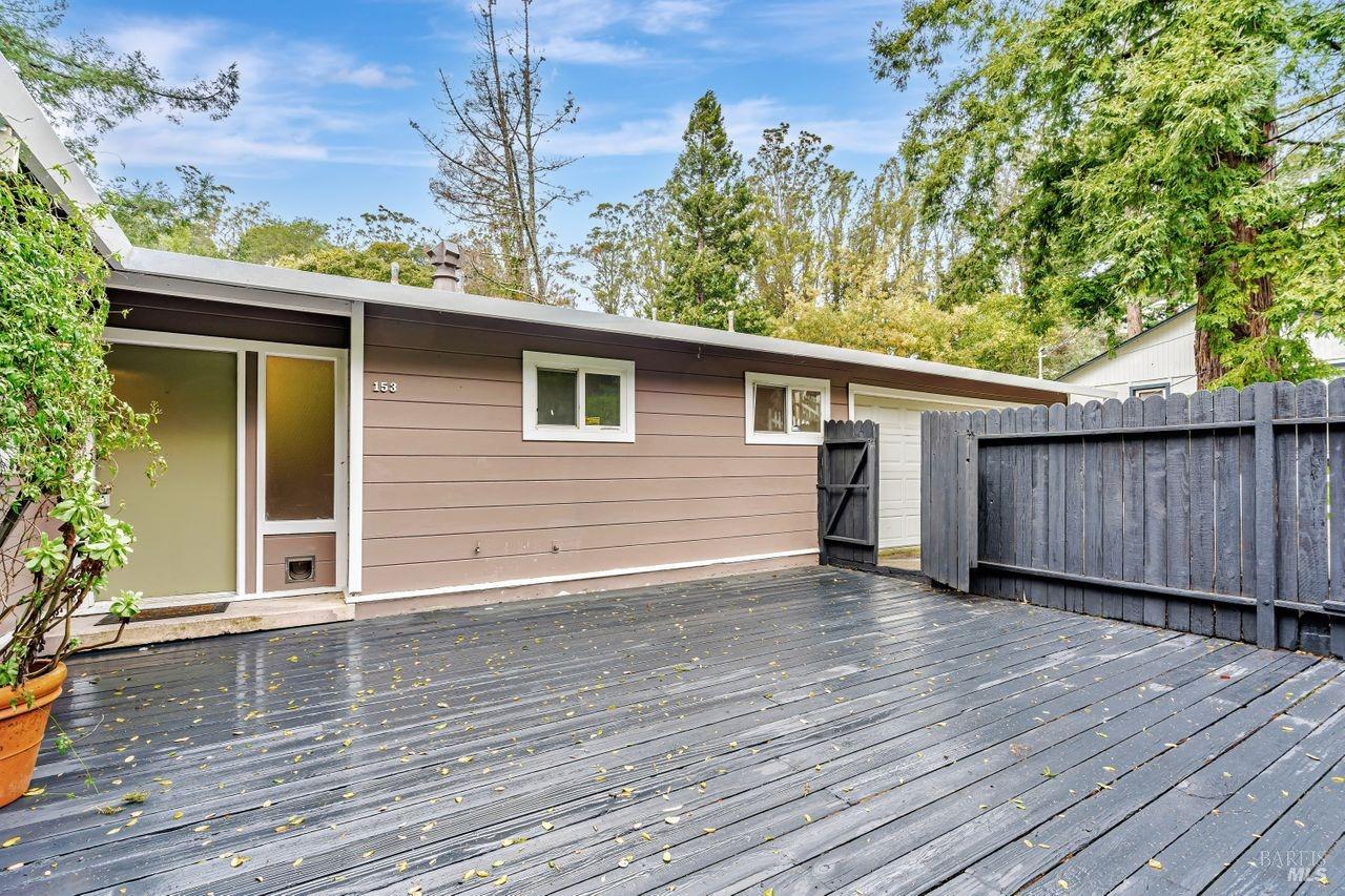 153 Willow Ave