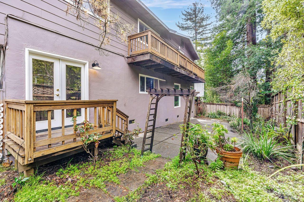 153 Willow Ave