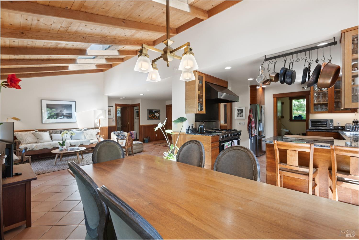 7 Linsdale Ln