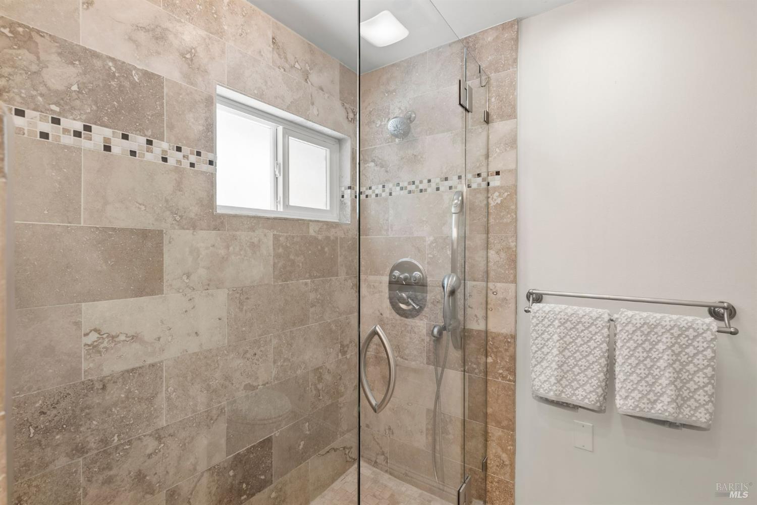 38 Twelveoak Hill Dr