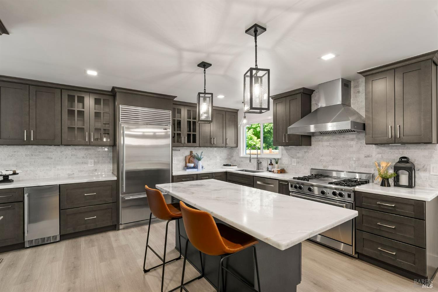 38 Twelveoak Hill Dr