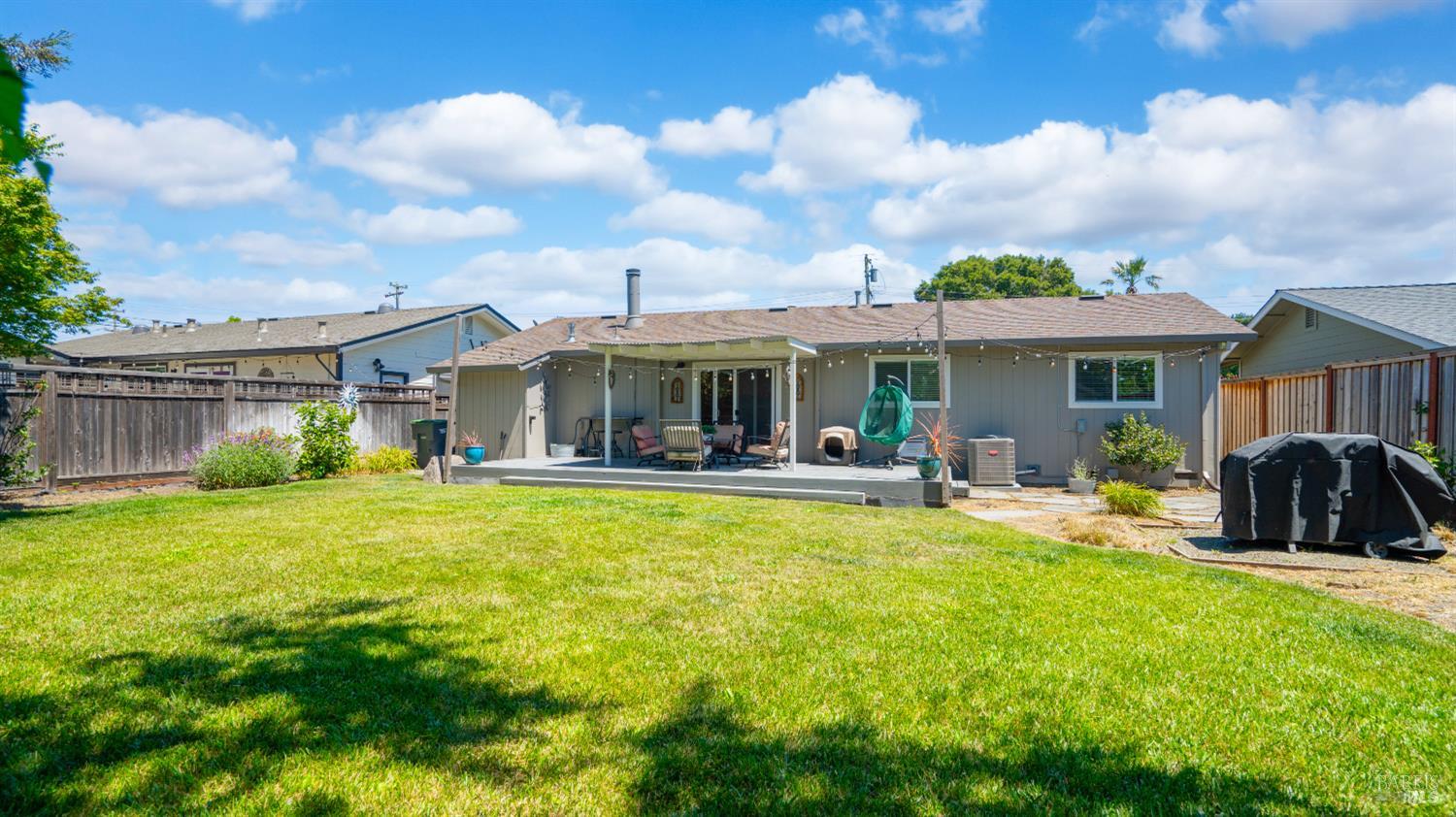 1295 Marian Way