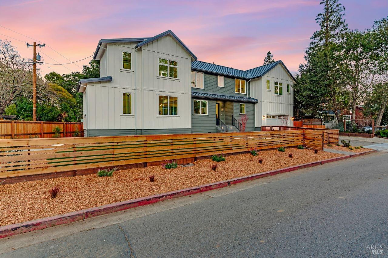 22 Cedar Ave