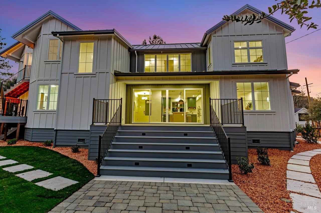 22 Cedar Ave