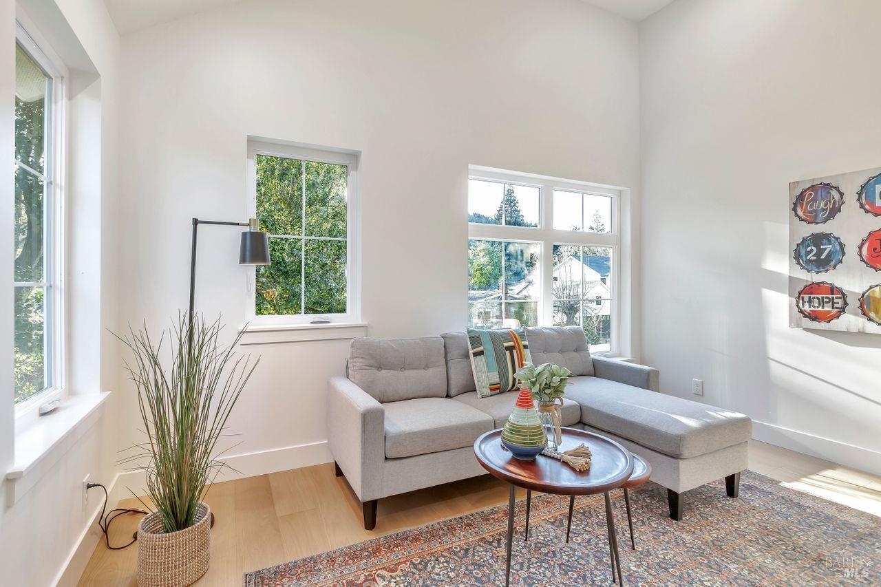 22 Cedar Ave