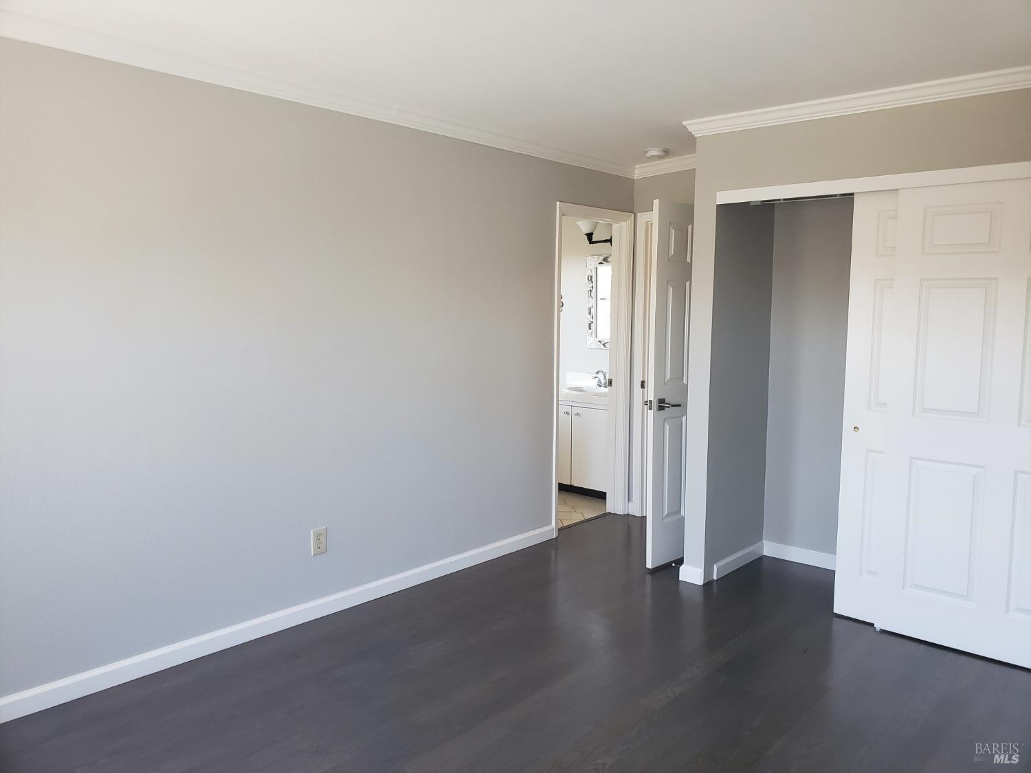 6 Narragansett Cv