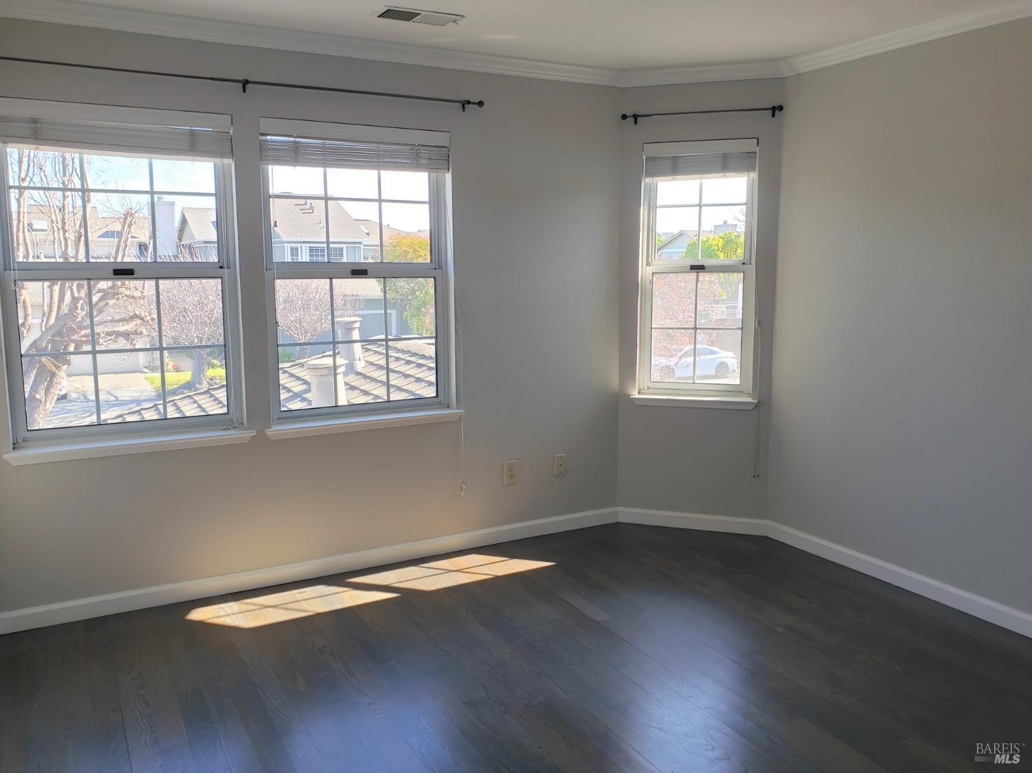6 Narragansett Cv