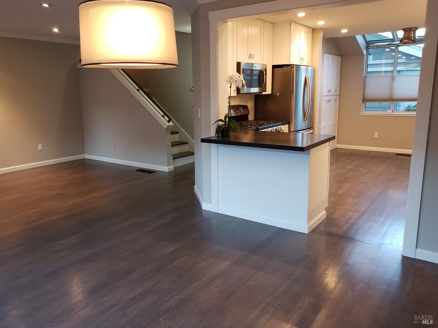 6 Narragansett Cv