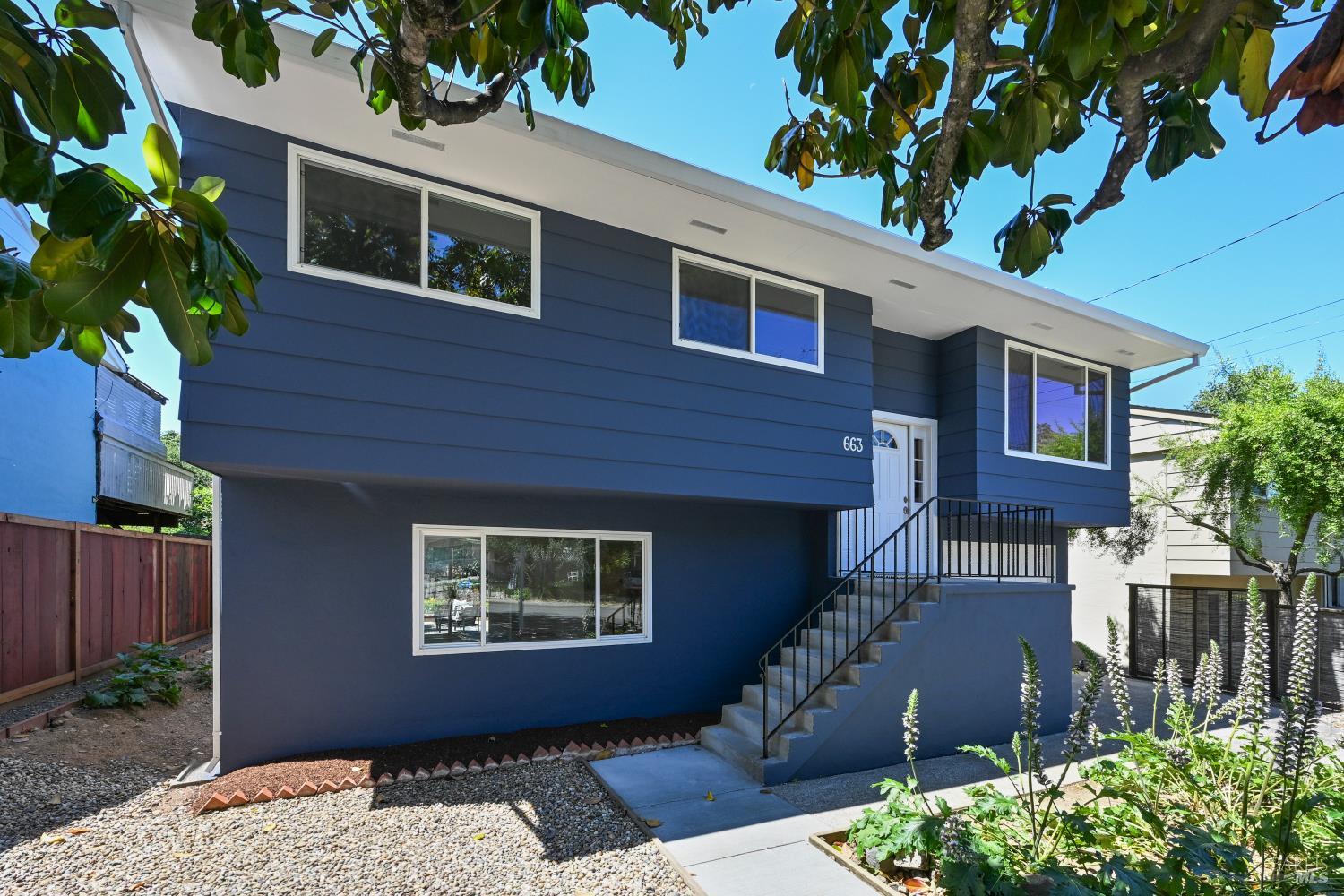 663 Cherry St