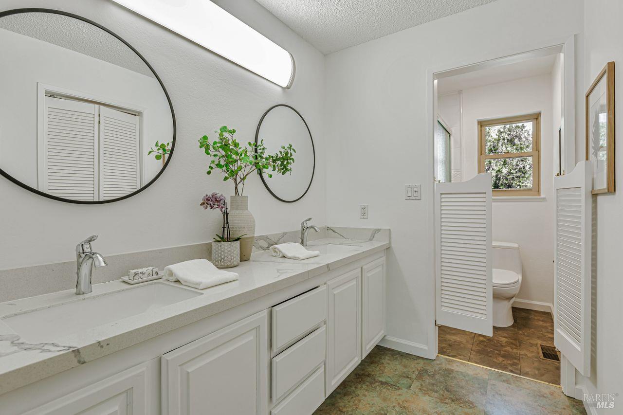 7 Salvatore Dr