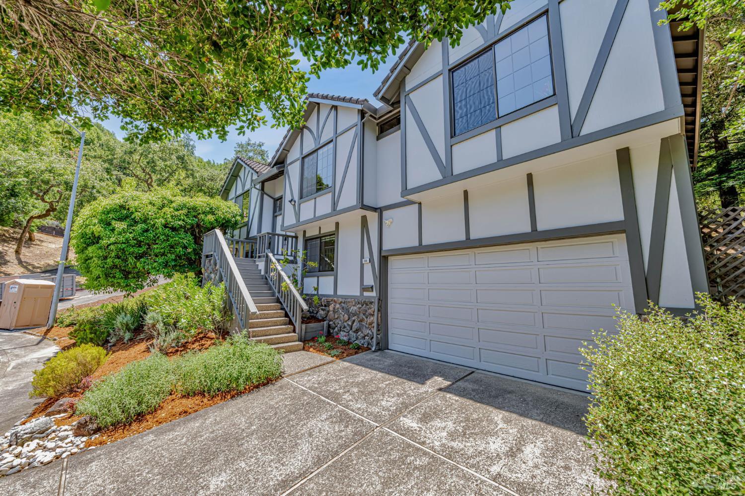 100 Brown Dr