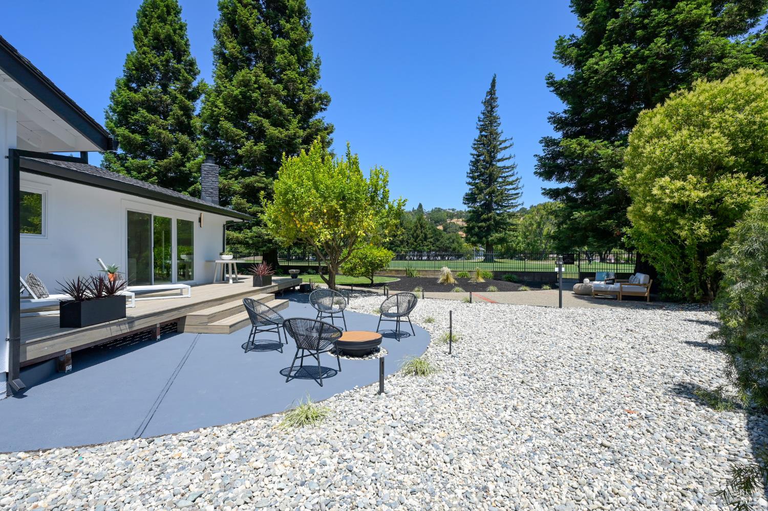 120 Fairway Dr