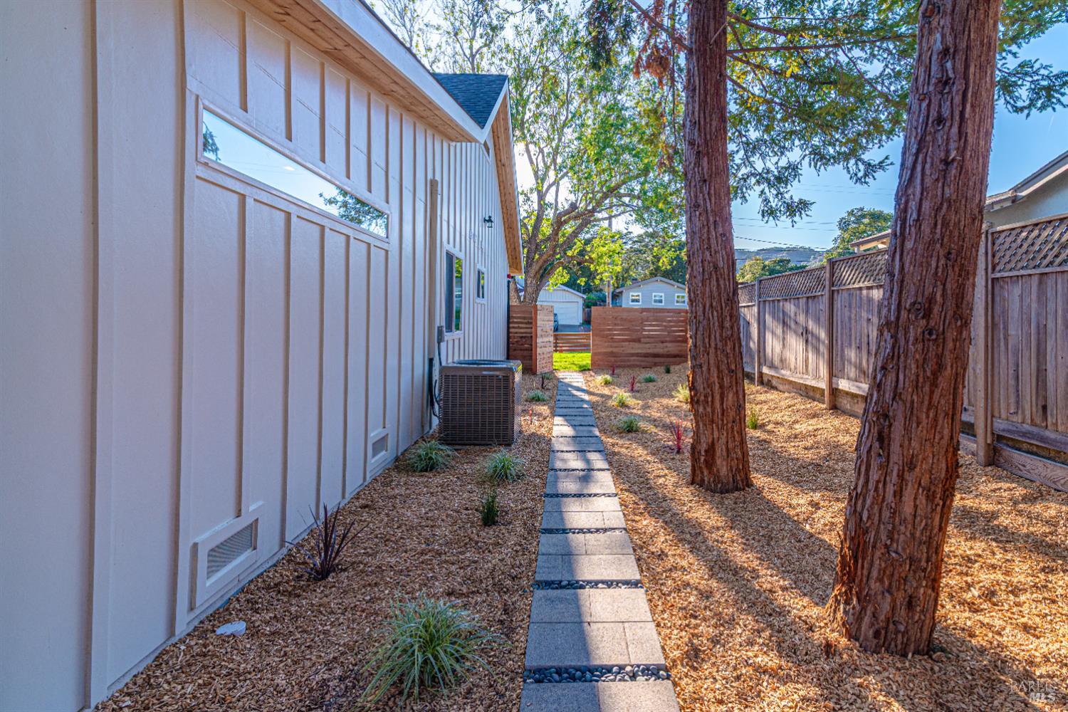 2550 Heatherstone Dr