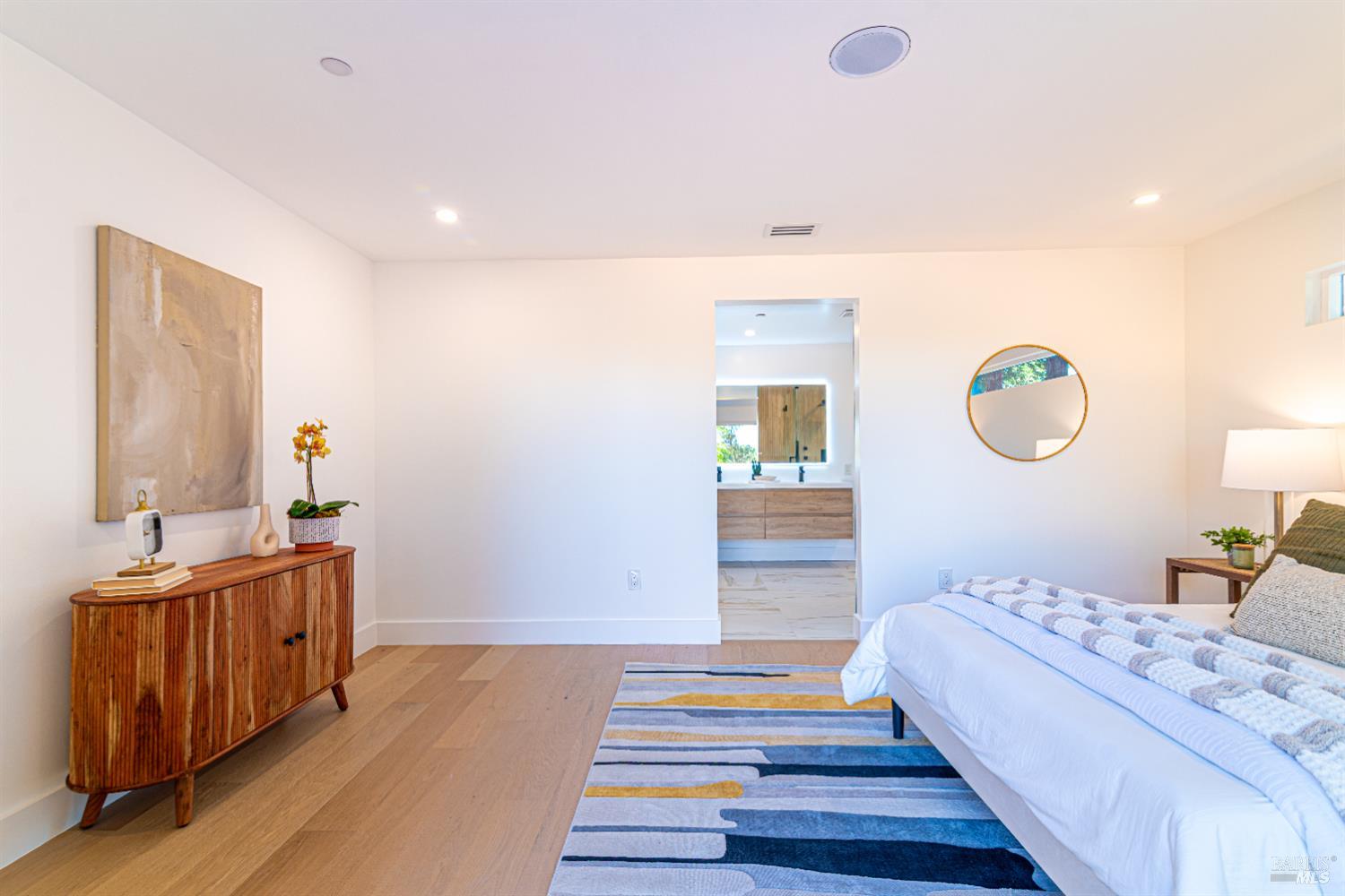 2550 Heatherstone Dr