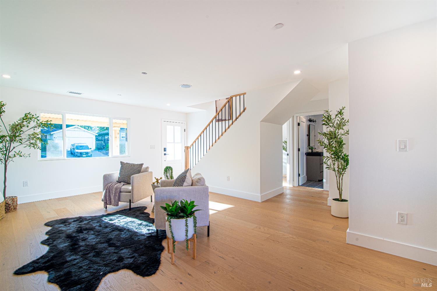 2550 Heatherstone Dr