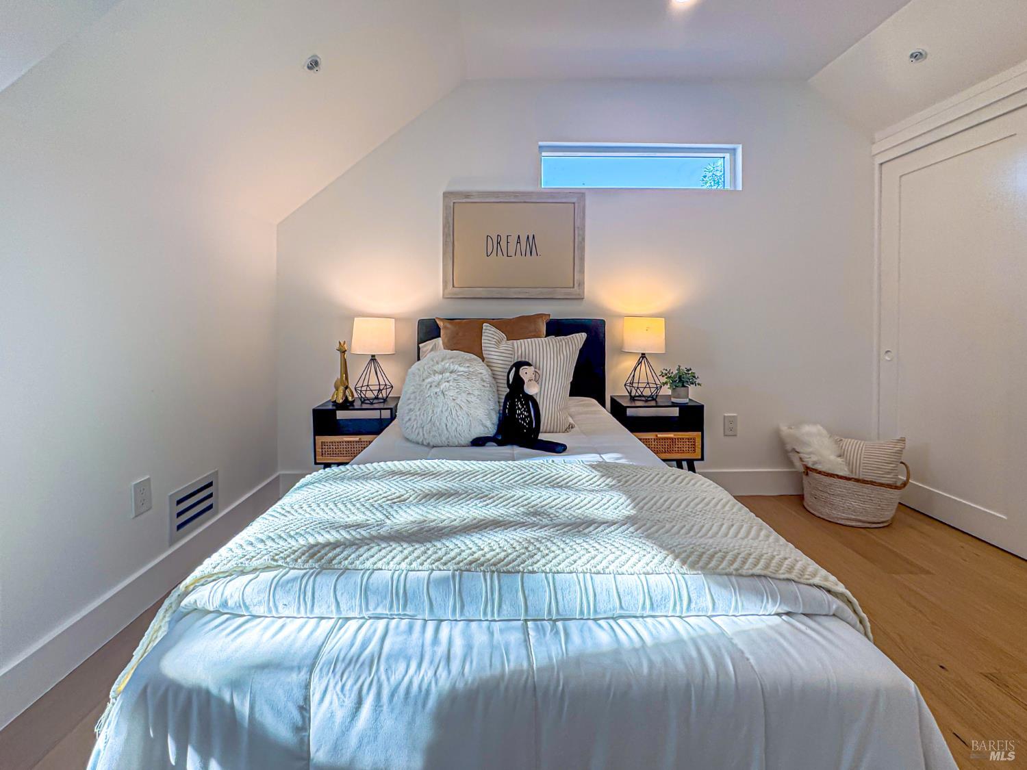 2550 Heatherstone Dr