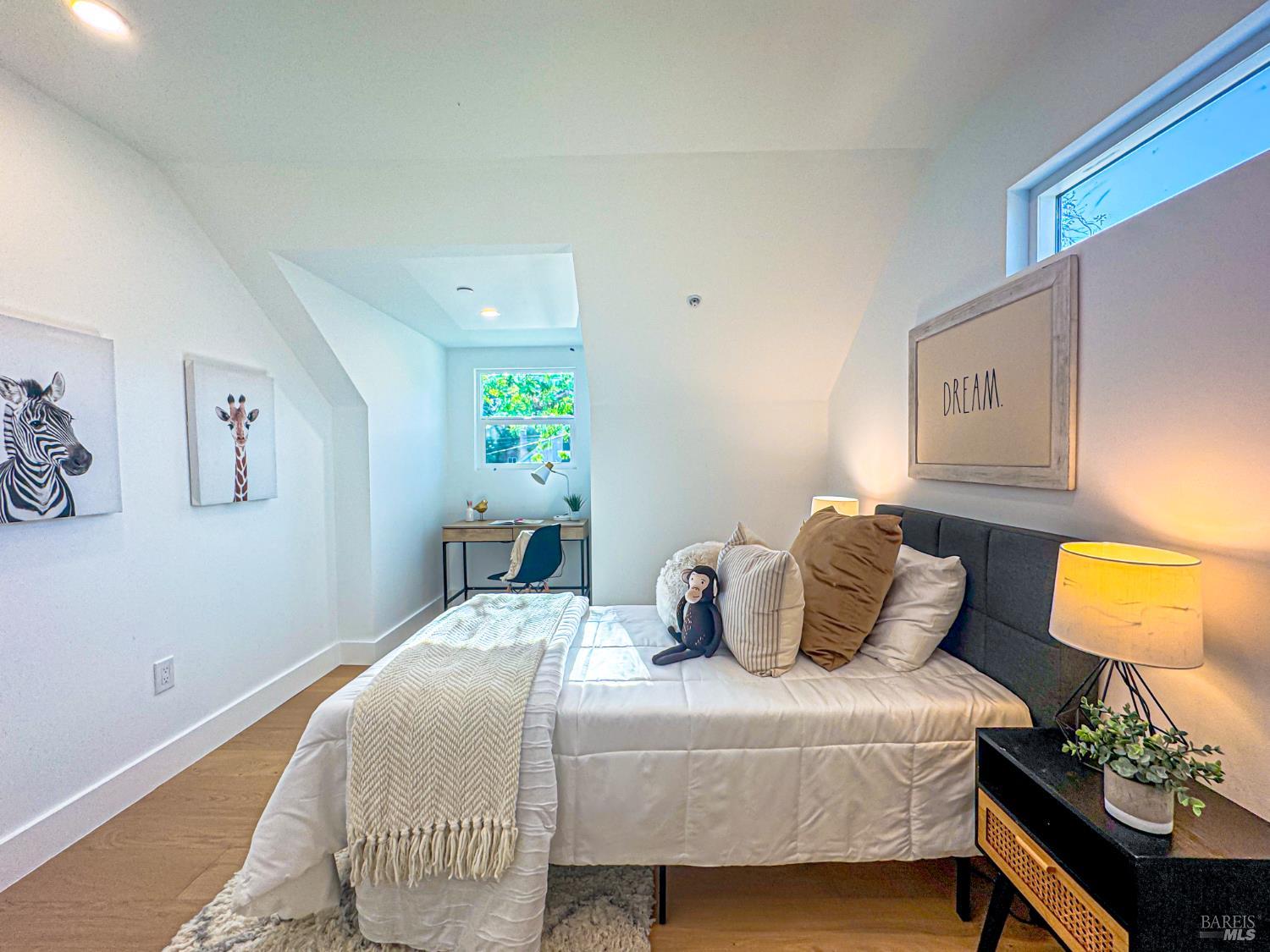 2550 Heatherstone Dr