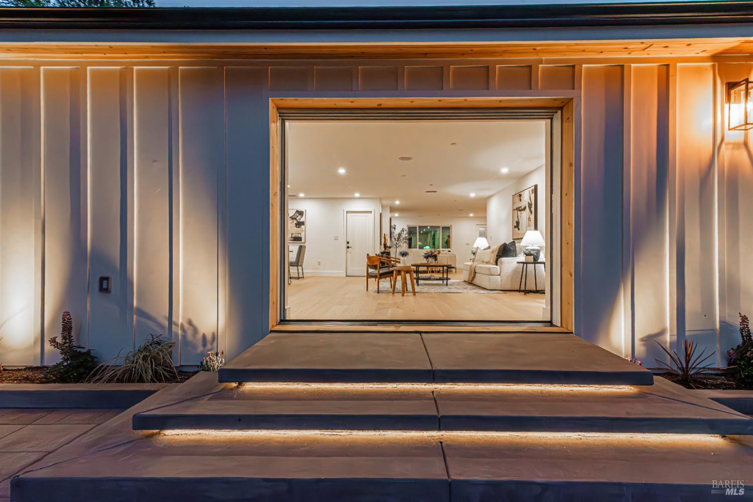 2550 Heatherstone Dr