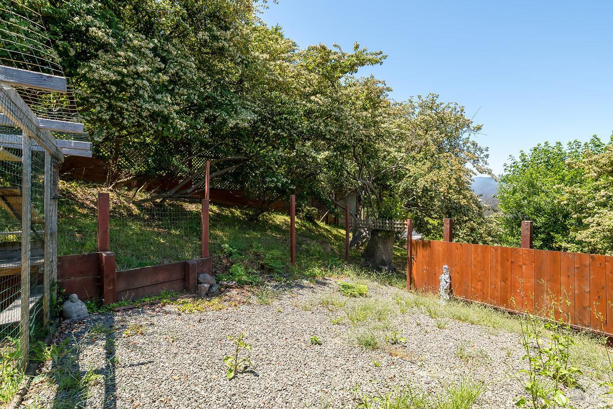 848 Marin Dr