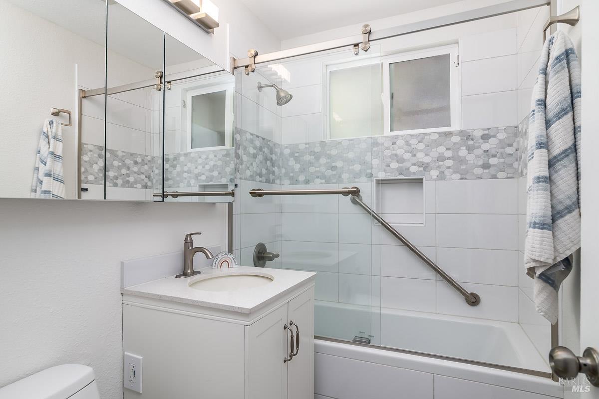 848 Marin Dr