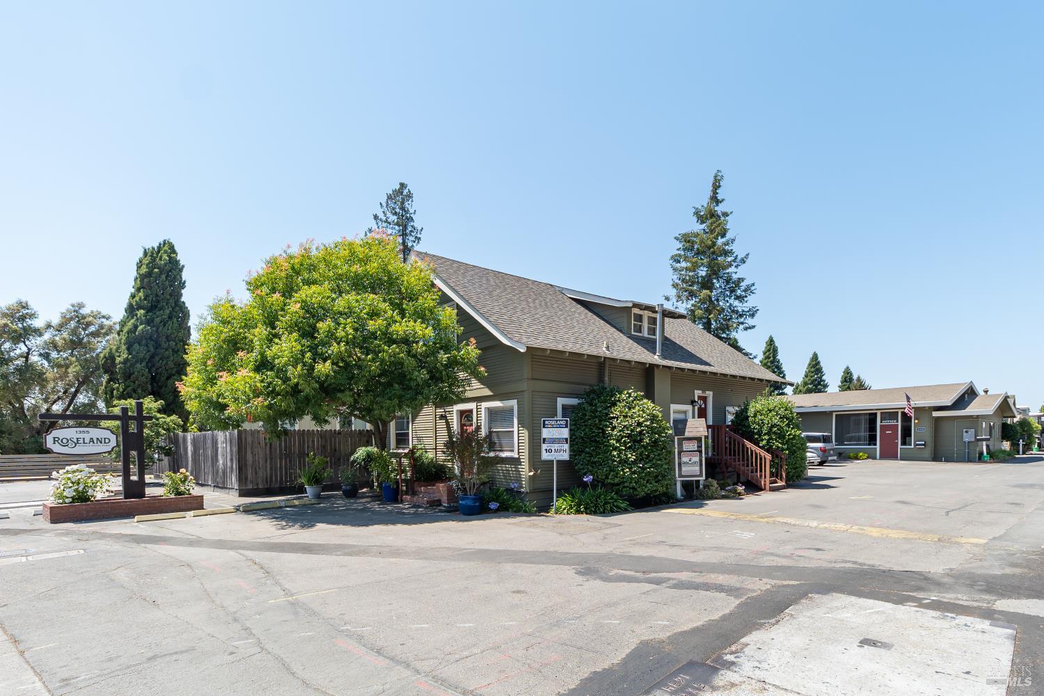61 Romani Ct