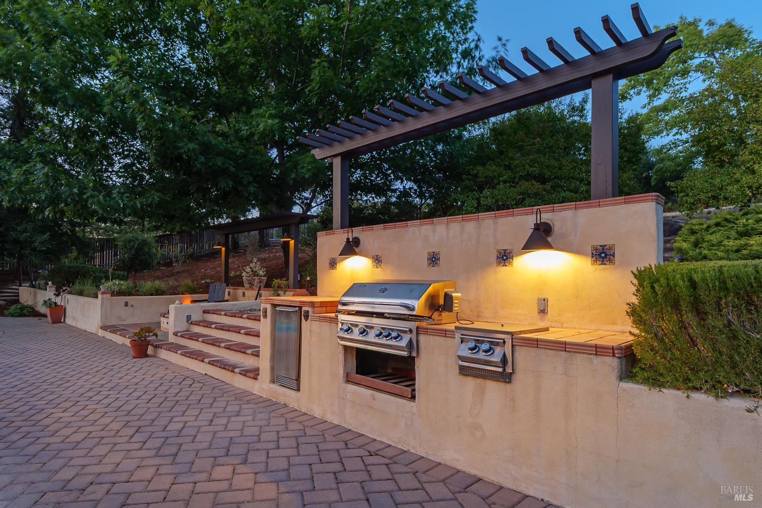 405 Encinosa Ct