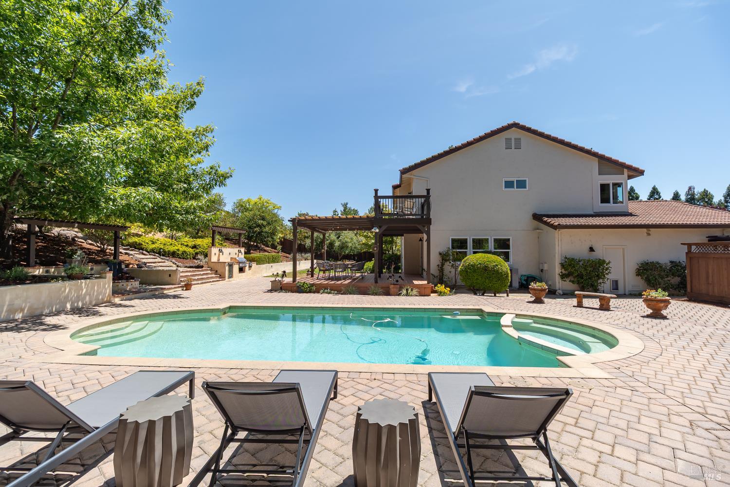 405 Encinosa Ct